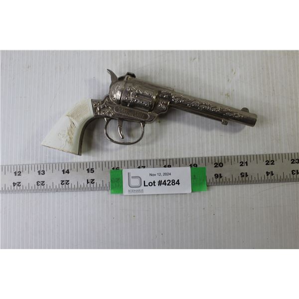 Young Buffalo Bill Cap Gun