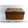 Image 1 : Wooden British Columbia Fruit Selling Agents Crate with Lid 19 1/2'' x 9 1/2''
