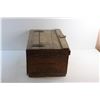 Image 4 : Wooden British Columbia Fruit Selling Agents Crate with Lid 19 1/2'' x 9 1/2''