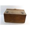 Image 5 : Wooden British Columbia Fruit Selling Agents Crate with Lid 19 1/2'' x 9 1/2''