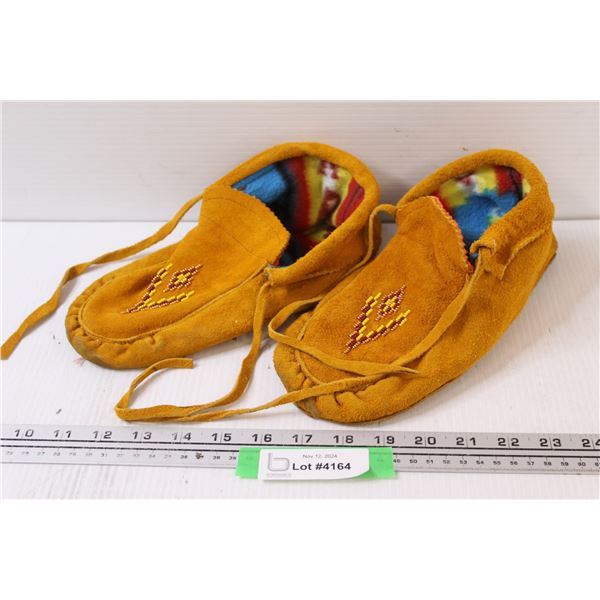 Leather Beaded Moccasins - Ladies Size 7-8 Approx