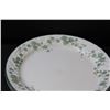 Image 2 : Corelle Dishes Set: (4) Dinner Plates, (4) Dessert Plates, (9) Bowls