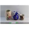 Image 1 : (2) Vases and a Hand Painted Glass
