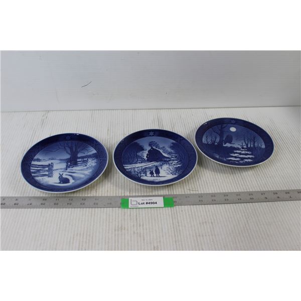 (3) Royal Copenhagen Plates - 1971 , 1973, 1974