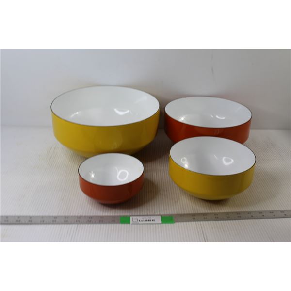 (4) Piece Mixing Bowl Set