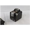 Image 2 : (4) Polaroid Cameras/Camera Equipment