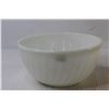 Image 2 : (2) Fire King Mixing Bowls