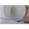Image 4 : (2) Fire King Mixing Bowls