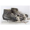 Image 6 : Pair Of Vintage Speed Skates- Size 11 - Damaged, (2) Leather Belts