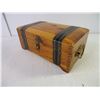 Image 2 : Wooden Jewelry Box with Trinkets