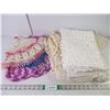 Image 1 : Lot of assorted Doilies and (4) Tablecloths