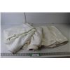 Image 1 : (4) Round Table Cloths (90" Dia, 58" Dia, 62" Dia, 58" Dia), (1) Rectangular Table Cloth 68" x 100"