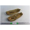 Image 1 : Vintage Cowhide Moccasins - Size 11/12 M - Needs Bead Repair