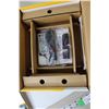 Image 4 : Kodak EasyShare SV710 7" Digital Frame Picture (Power Cord Missing), CD Carry Case