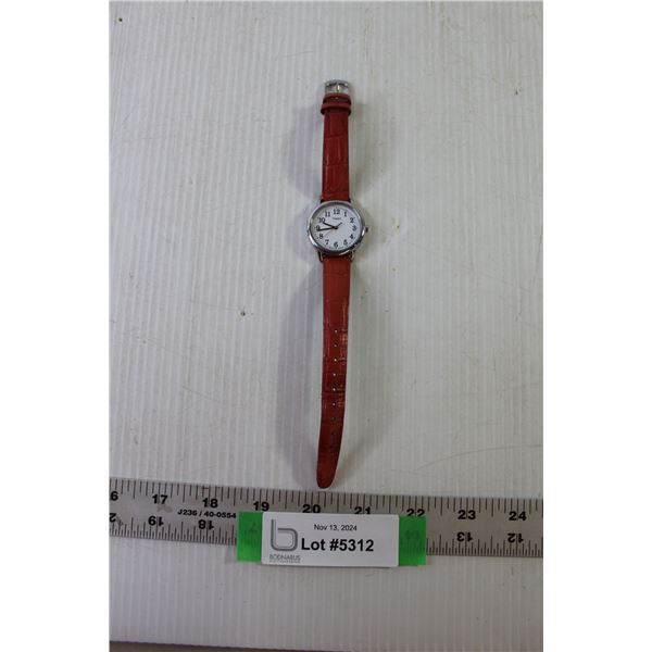Timex Indiglo Women's Wristwatch With Leather Strap (Working)