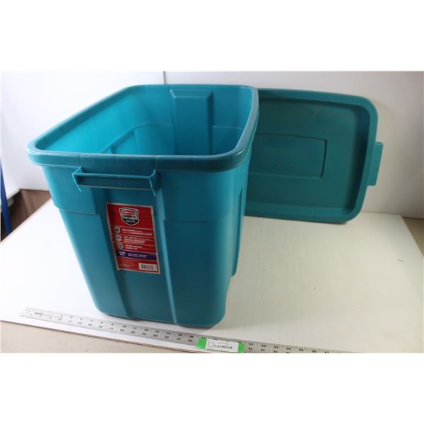 Rubbermaid Roughneck Storage Bin - Plastic