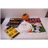 Image 4 : * Assortment of Halloween Decorations