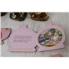 Image 5 : (3) Ceramic Bear Decorations, (3) Disney Princess Tea Books