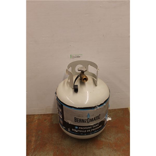 * 20 Pound Propane Tank w/ Propane