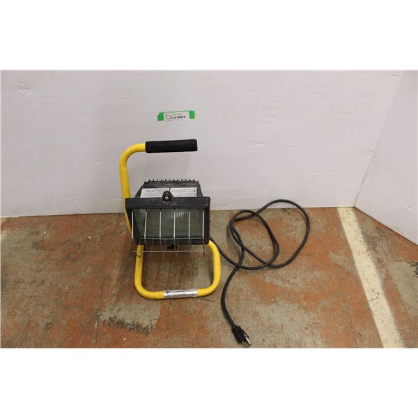 *120 Volt Industrial Construction Light - Powers On
