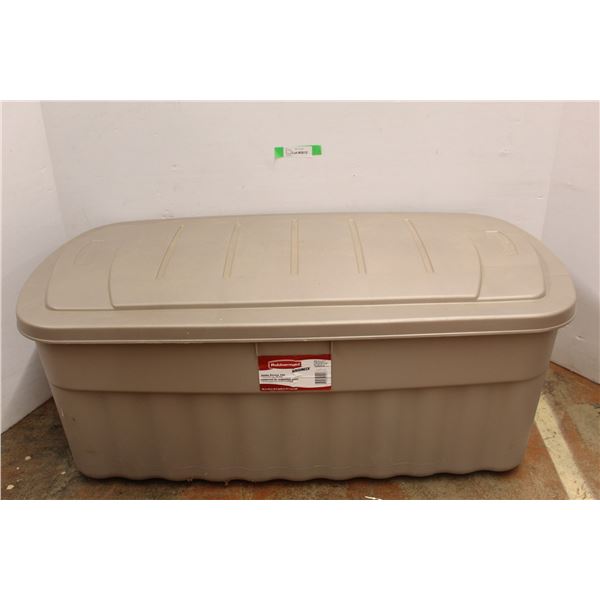 *Rubbermaid Roughneck Jumbo Storage Tote, 42'' x 21'' x 17''