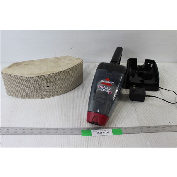 Bissell Pet hair Eraser and Charger - tested Works, Speaker - As is