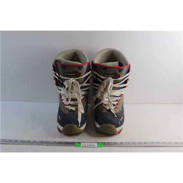 Division D23 Ski Boots - Size 12M