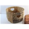 Image 2 : Grass Basket - Worn and a Throw Blanket