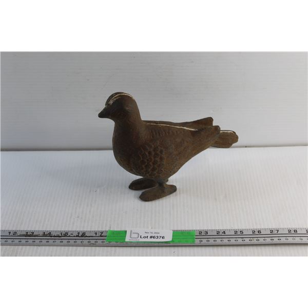 Cast Metal Outdoor Bird Decor