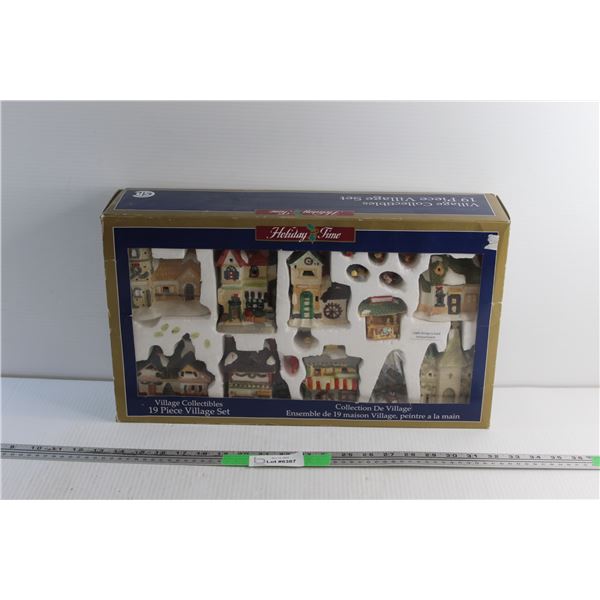 Holiday Fine Collectible 19 pc Village Set