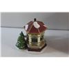 Image 4 : Village Gazebo Christmas Porcelain Decor