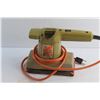 Image 2 : Black & Decker Finishing Sander - As Is