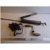 Image 1 : Grease Gun, Chain and Hand Drill