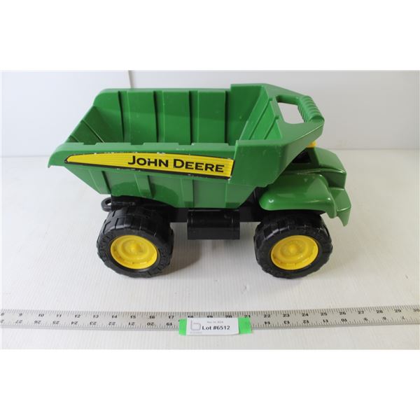 John Deere Plastic Toy Dump Truck 16" x 8" x 9"