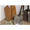Image 2 : *Various Shovels, Ores, Pitch Forks, Misc.