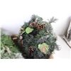 Image 5 : (2) Wreaths and Assorted Christmas Decor