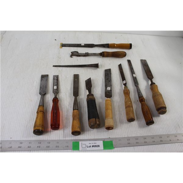 (11) Chisels