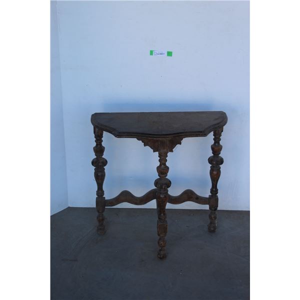 *** Vintage Ornate Half Moon Table - 12" x 24" x 24"