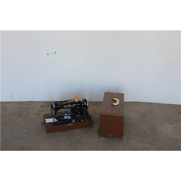 *** Monarch Vintage Sewing Machine - Portable - as is