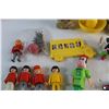 Image 4 : Lot Of Various Vintage Toys, Magic School Bus, Playmobile, Misc.