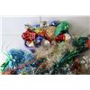 Image 3 : Assorted Vintage Christmas Decorations