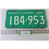 Image 1 : Pair Vintage Saskatchewan License Plates