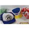 Image 3 : Fashion Combs, Beach Ball, (4) Hats