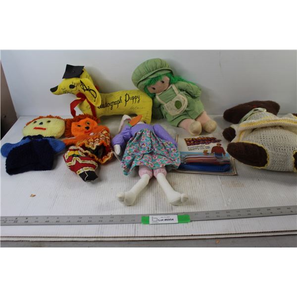 Kiddie keeper, Teddy Bear, (2) Dolls, (2) Puppets, Autograph Puppy