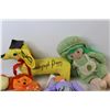 Image 2 : Kiddie keeper, Teddy Bear, (2) Dolls, (2) Puppets, Autograph Puppy