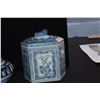 Image 2 : COLLECTION OF BLUE & WHITE PORCELAIN COVERED BOX, INCENSE HOLDER & RABBIT FIGURE (3 PCS)