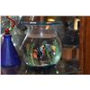 Image 2 : COLLECTION OF VASES, PITCHER & FISH SCULPTURE (6 PCS)