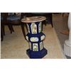Image 3 : MAJOLICA PLANT STAND (20 1/2")
