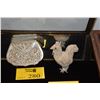 Image 1 : FRESHWATER PEARL CHICKEN & SILVER TONE REPOUSSE PURSE (2 PCS)