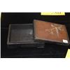 Image 2 : VINTAGE JAPANESE COPPER & SILVER ROOSTER HARDWOOD BOX )5 14" X 4" X 1 7/8")